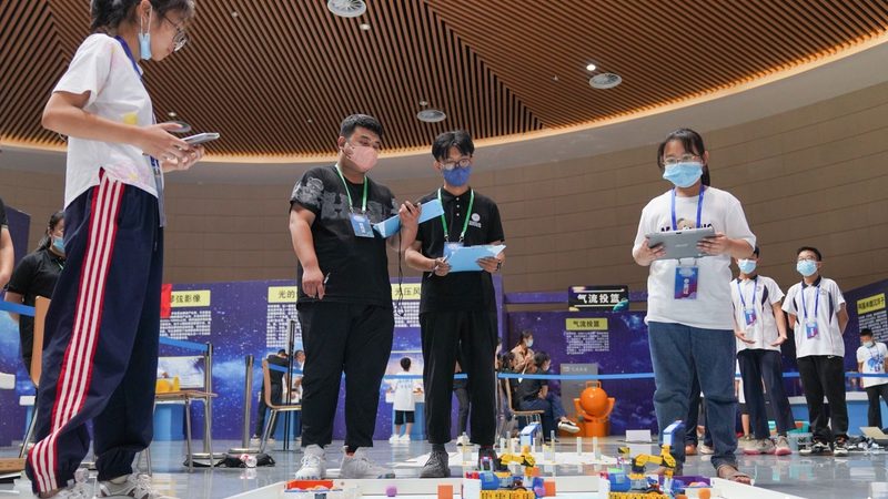 知识图谱：揭秘知识表示学习的奥秘与定制服务